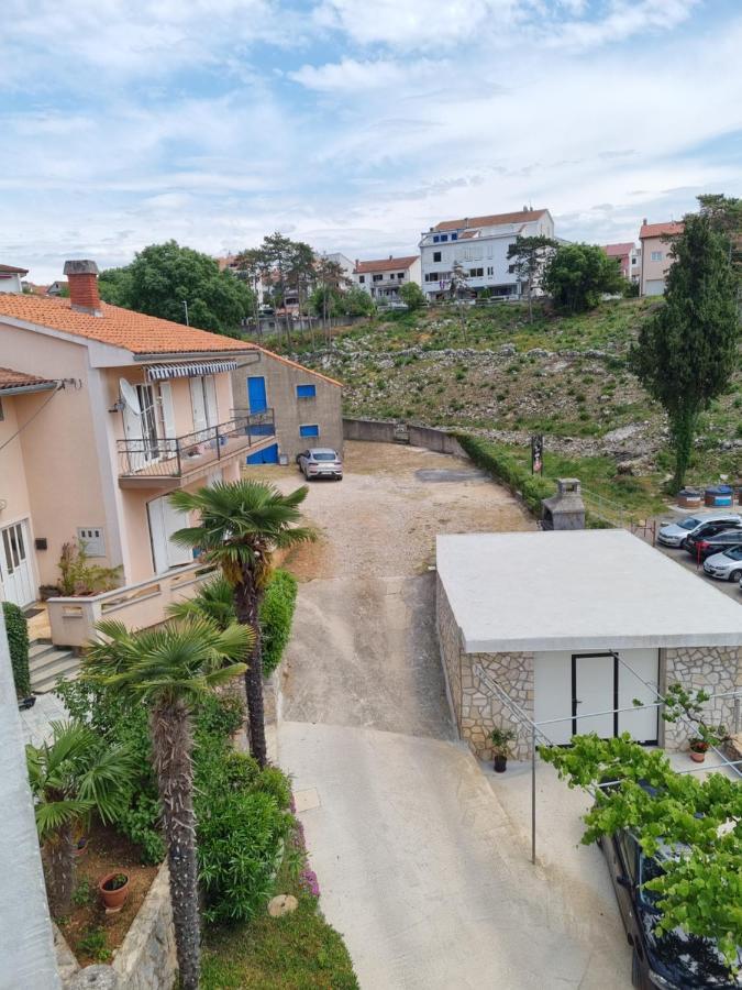 Apartments Matuc Malinska Esterno foto