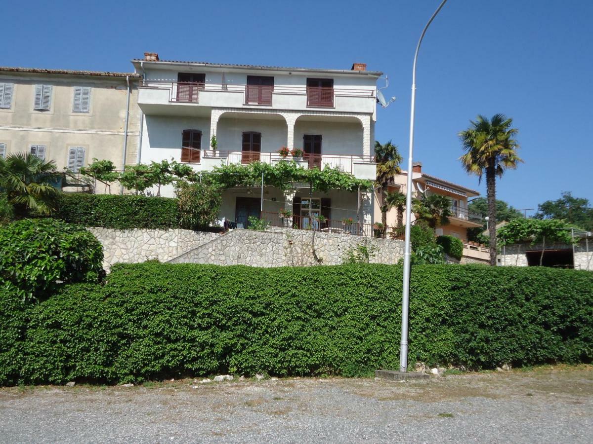 Apartments Matuc Malinska Esterno foto