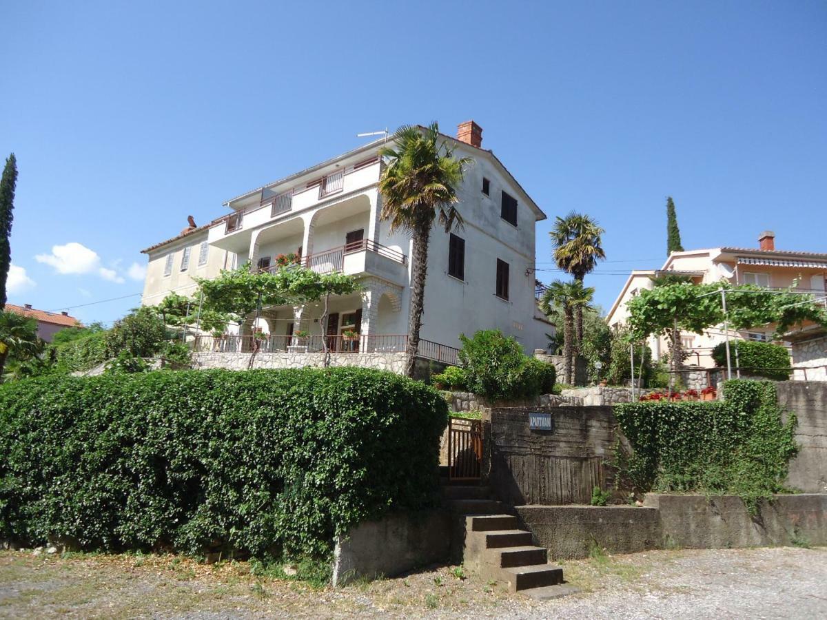 Apartments Matuc Malinska Esterno foto