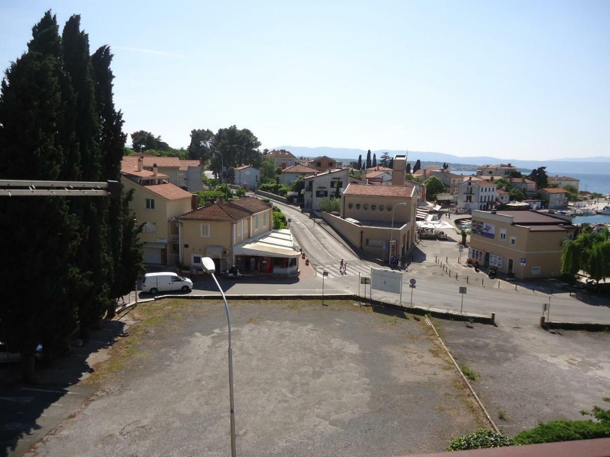 Apartments Matuc Malinska Esterno foto