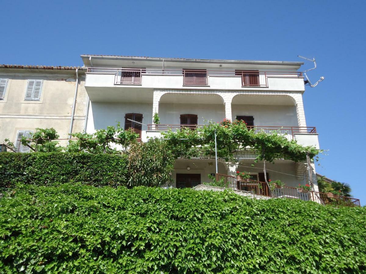 Apartments Matuc Malinska Esterno foto