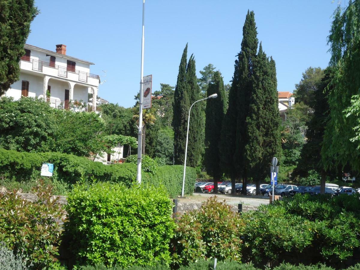 Apartments Matuc Malinska Esterno foto
