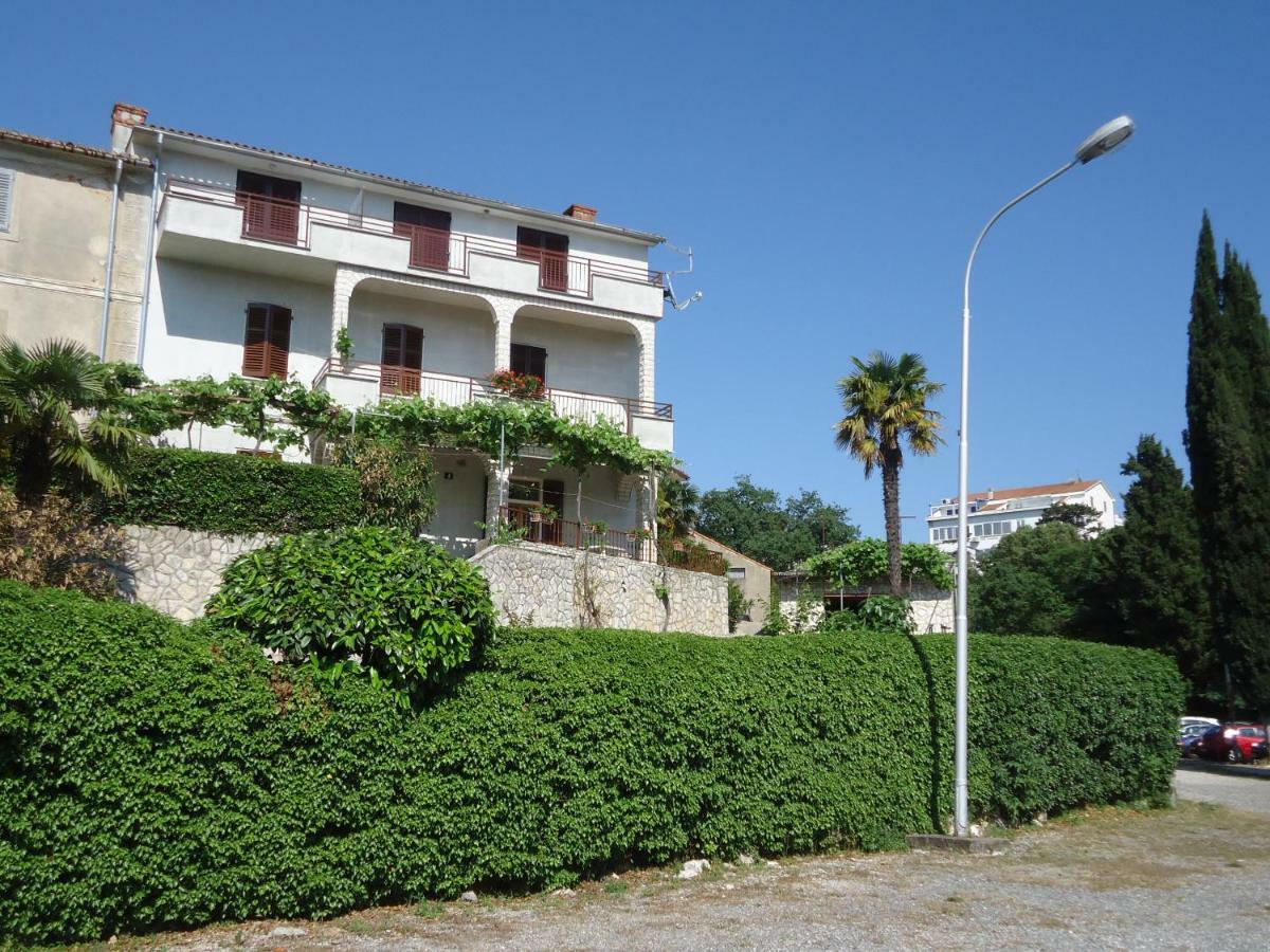 Apartments Matuc Malinska Esterno foto