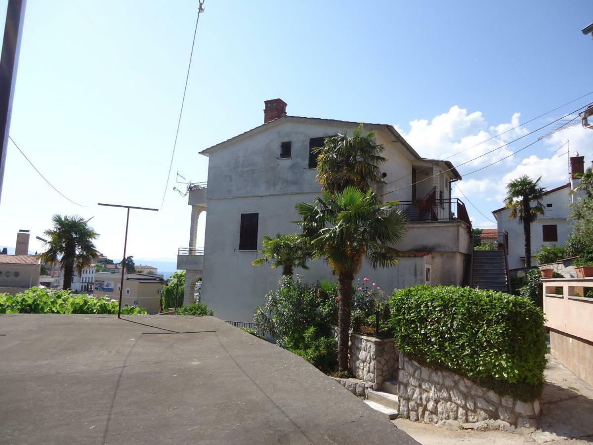 Apartments Matuc Malinska Esterno foto